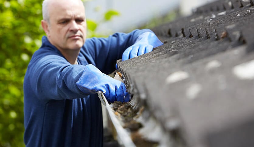 Clearing out uPVC guttering