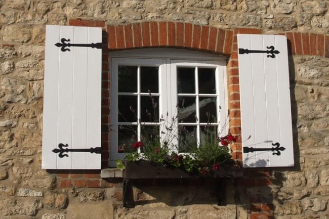 Rustic wood home improvement ideas to inspire you!