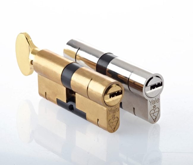 3 winter home security tips for Essex homes