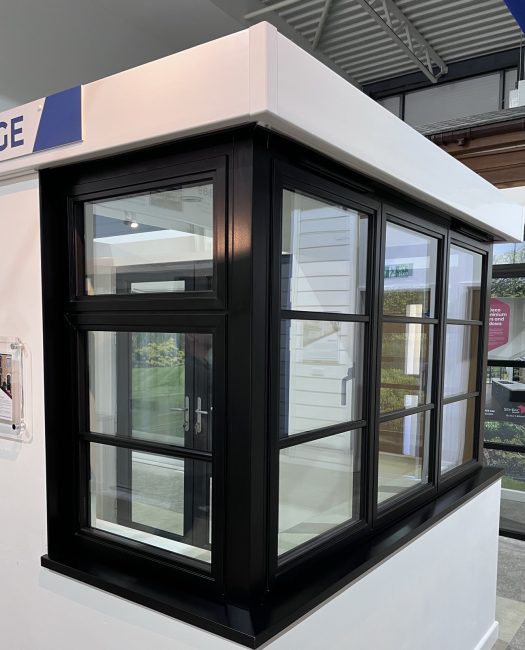 Aluminium Art-Deco Windows – Black – Flush sash