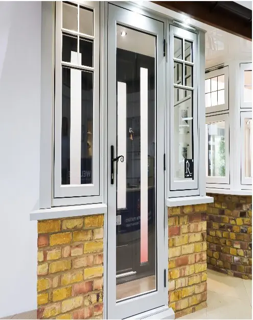 Heritage R7 Windows – White Foil – Flush sash – Authentic Bars