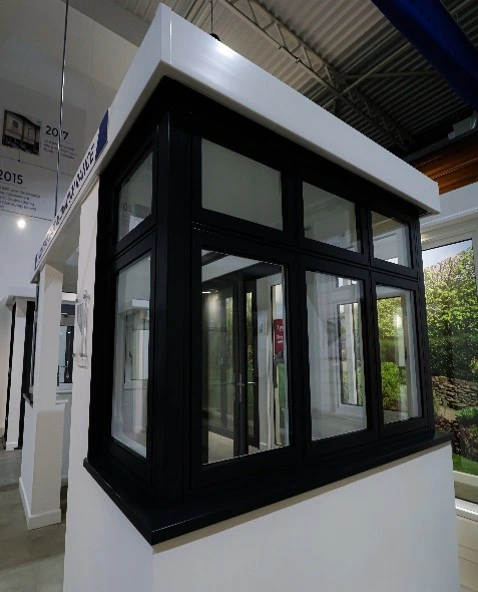 Aluminium Windows – Black – Flush sash